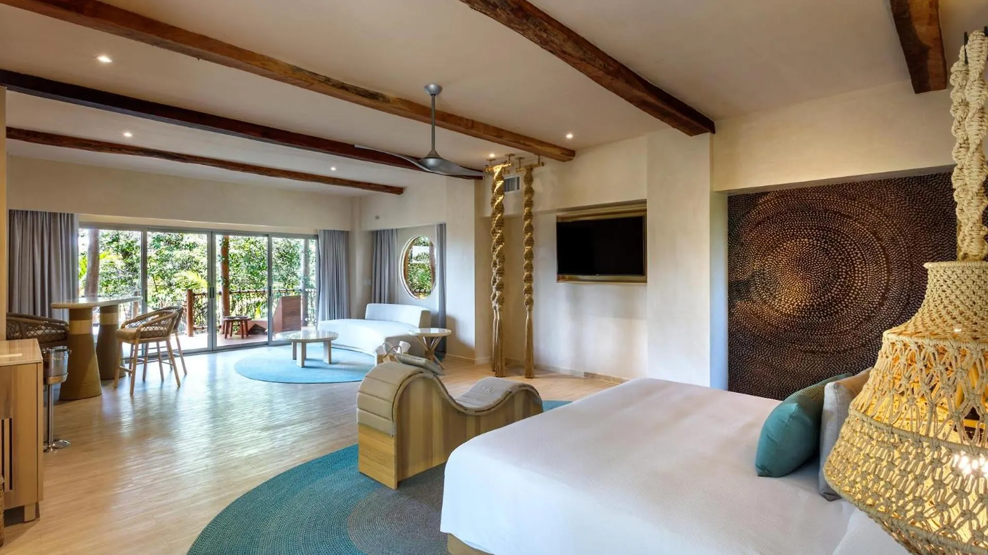 Hotel Shibari - Restaurant & Cenote Club Tulum Mexico