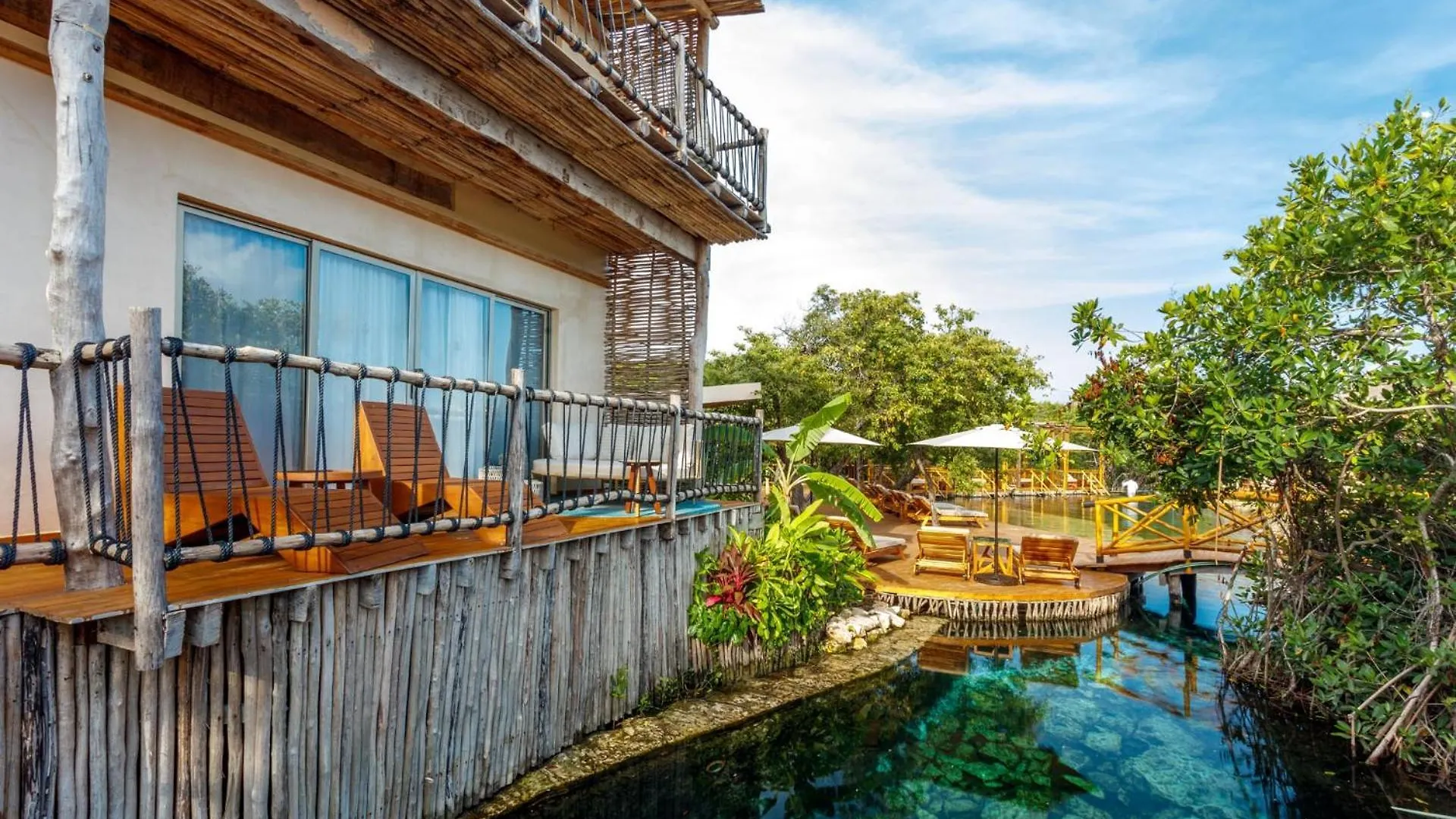 Hotel Shibari - Restaurant & Cenote Club Tulum 5*,